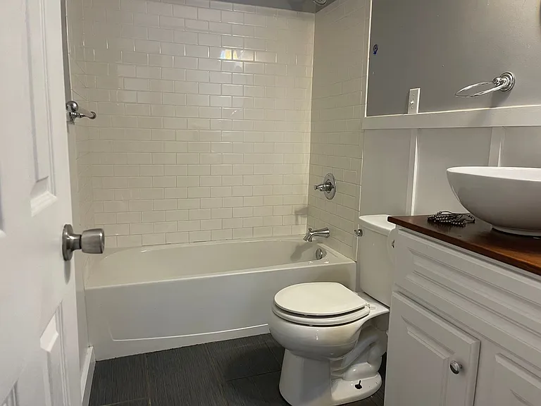 1020 Sycamore St — Photo 6