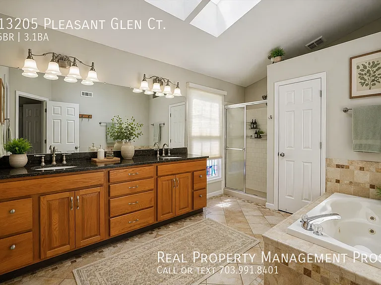 13205 Pleasant Glen Ct — Photo 16