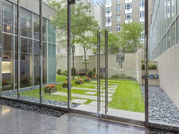 243 West 60th Street image 10 of 13