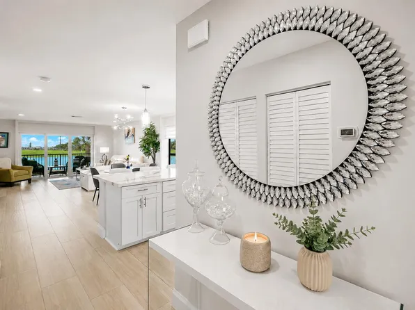 24 Southport Lane #H, Boynton Beach, FL 33436