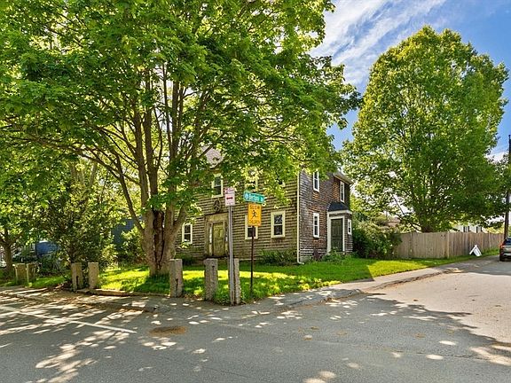 2nd image of 25 Poplar St