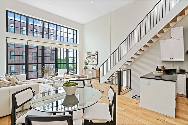 Sold by Daniel Gale Sotheby's International Realty | media 13