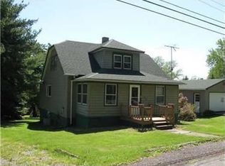 1036 N State Line Rd, Hermitage, PA 16148