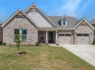 24625 Beacon Cir, Athens, AL 35613