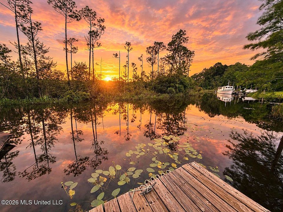 1st image of 8713 Bayou Castelle Dr