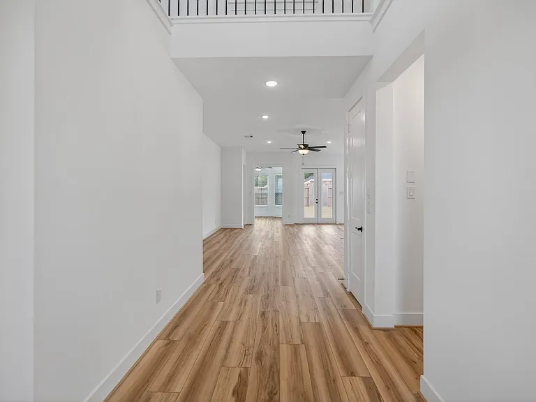 9738 Roaring River Falls Ln — Photo 5