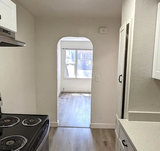 163 E Commonwealth Ave — Photo 4