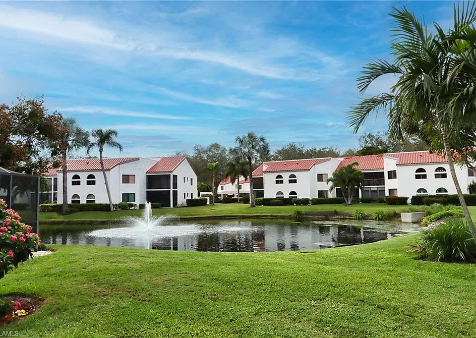 549 Beachwalk Cir