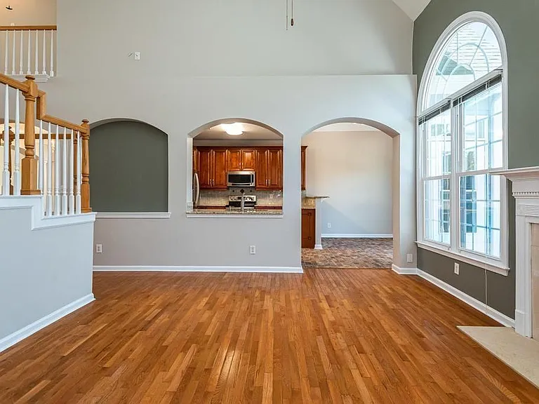 225 Heritage Lake Dr — Photo 43
