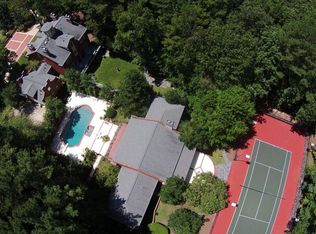 319 N Peachtree Pkwy, Peachtree City, GA 30269