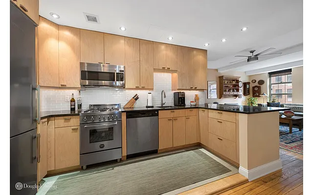 Sold by Douglas Elliman | media 4