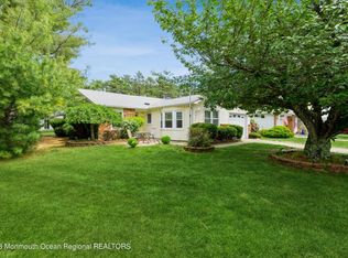 52 Meadowbrook Rd, Brick, NJ 08723