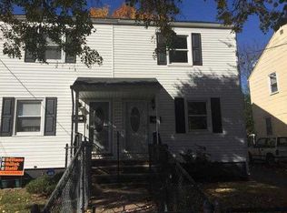 935 Middlesex St, Linden, NJ 07036