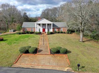 710 Hickory Ln SW, Russellville, AL 35653