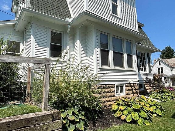 3rd image of 403 N Gay St #1/2