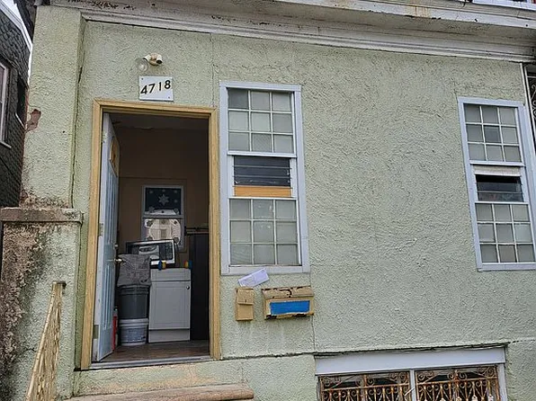 4718 D St, Philadelphia, PA 19120