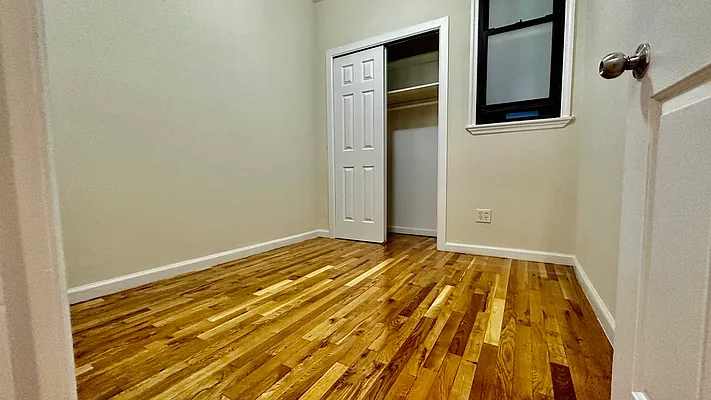 Rented by HOLTON REAL ESTATE INC. | media 16