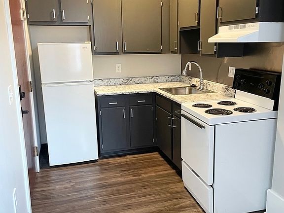 2nd image of 340 Saint Clair Ave APT 108