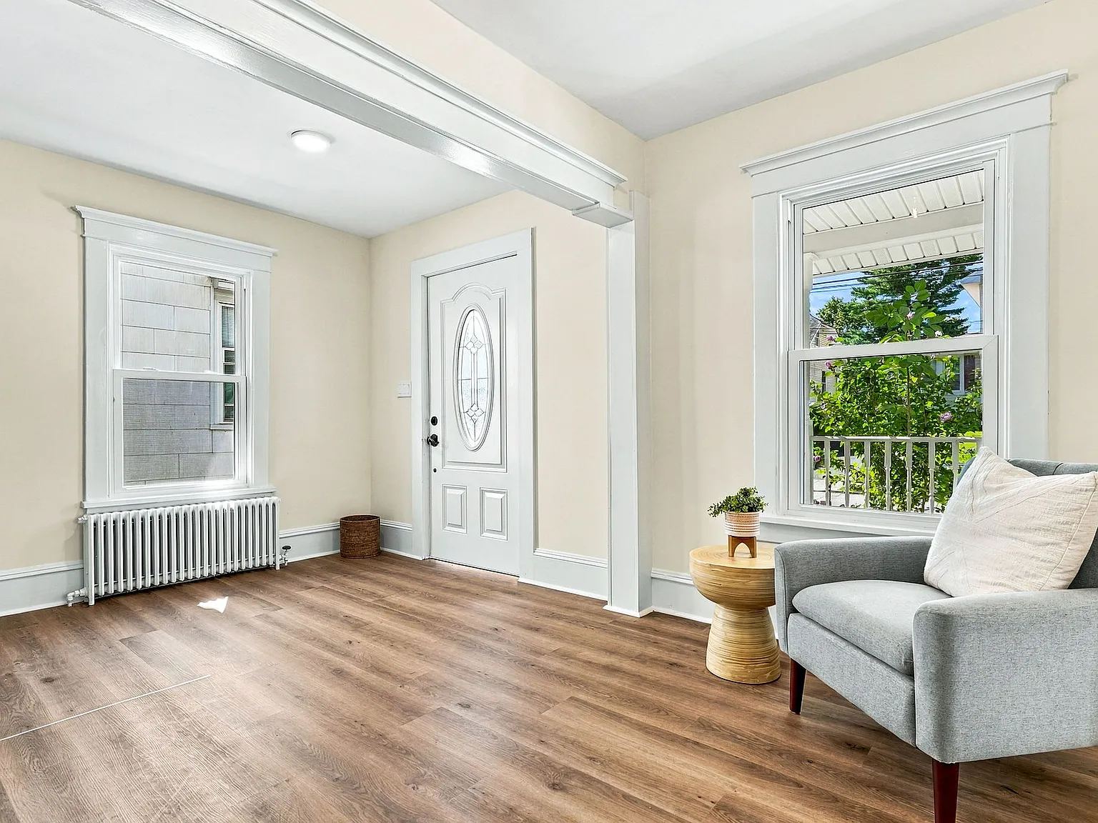 3 bed, 1186 sqft, $3,975 — Photo 4