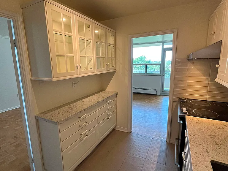 360 Ridelle Ave #507 — Photo 5
