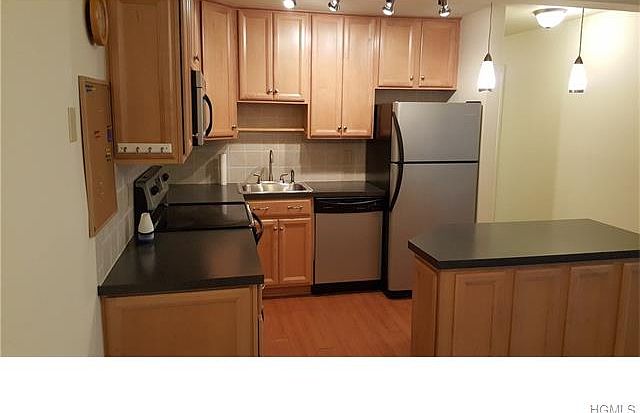 1st image of 39 Patterson Village Ct #39