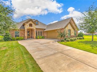 1206 Huntington Cove Ct, Granbury, TX 76048