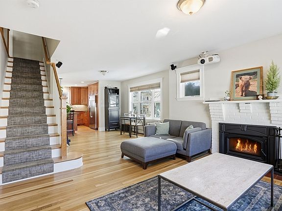 4th image of 15 Englewood Rd