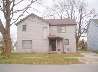 134 S D St, Cheboygan, MI 49721