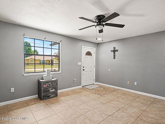 4th image of 7180 Briggs Ave