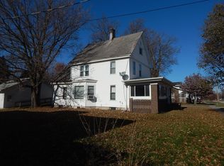 309 N College Ave, Aledo, IL 61231