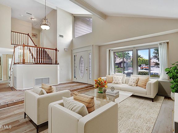 3rd image of 48 Herringbone Ct