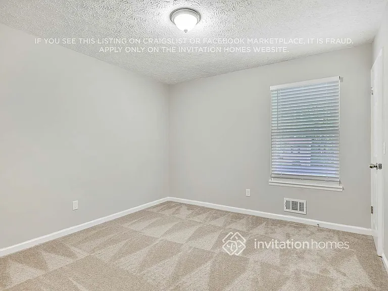 4523 Housworth Dr — Photo 15
