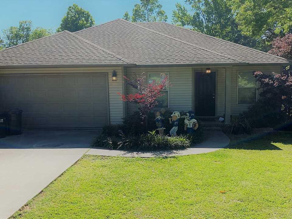 1st image of 7 Sites Dr