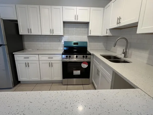 4129 NW 88th Ave APT 202, Pompano Beach, FL 33065