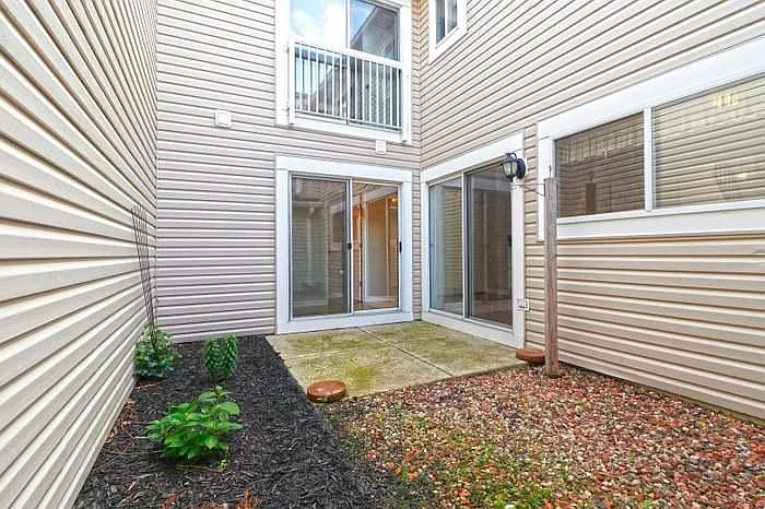 290 Le Parc Cir — Photo 22