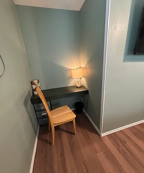 Desk nook in king bedroom