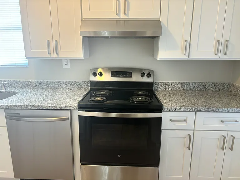 1302 Waldron Rd #102 — Photo 1