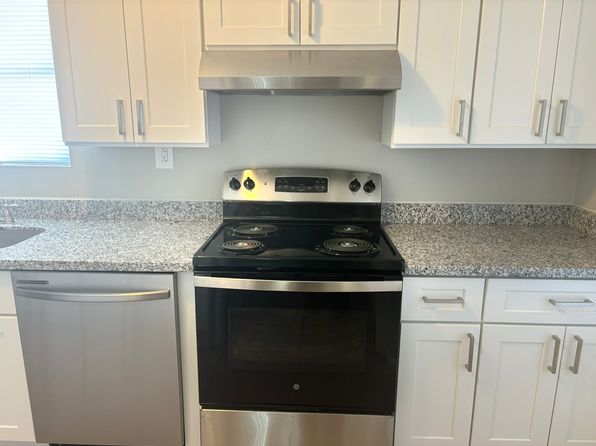 1302 Waldron Rd #102