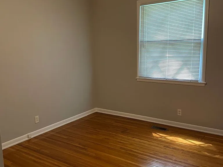 230 Downer Dr — Photo 10