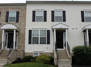 348 Oxford Oak Dr, Blacklick, OH 43004