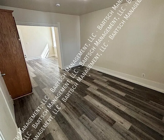 2434 N Bartlett Ave — Photo 2