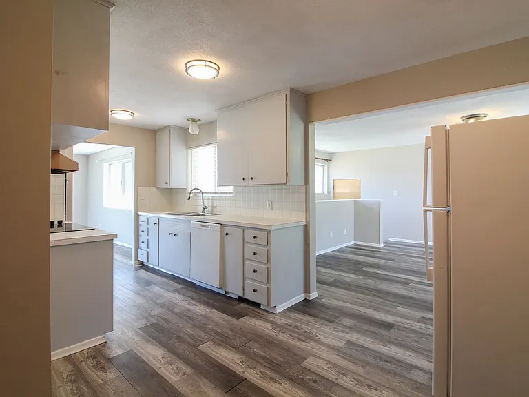 1500 Woodbury St — Photo 3
