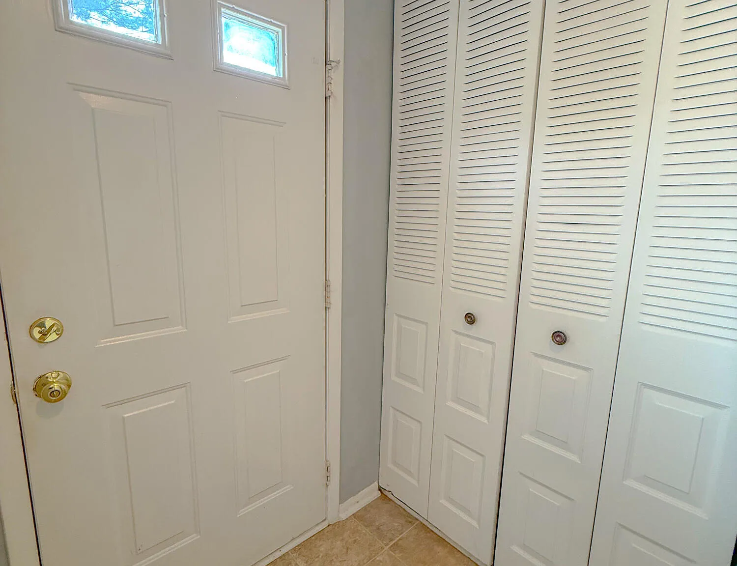 2 bed, 1.5 bath, 1220 sqft, $1,395 — Photo 2