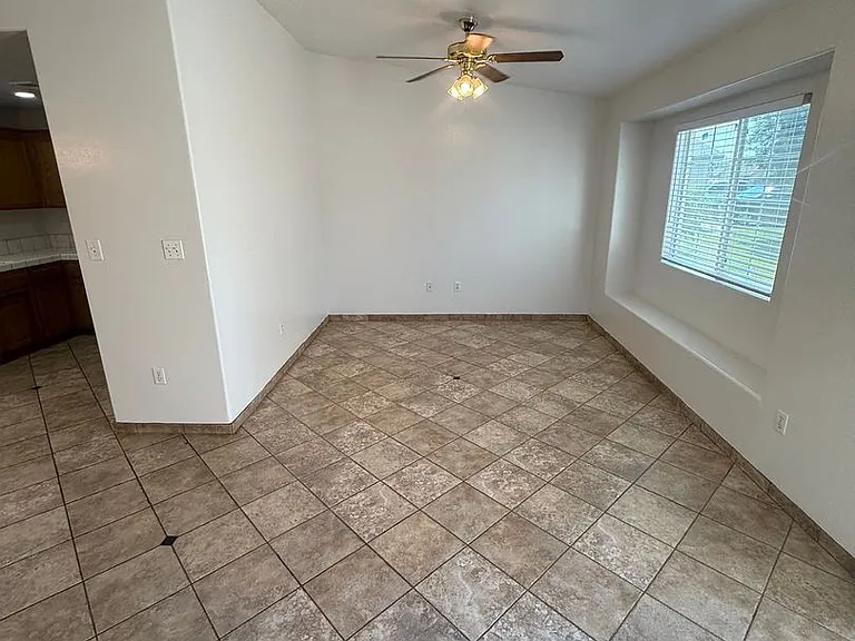 1318 Evadonna Rd — Photo 4