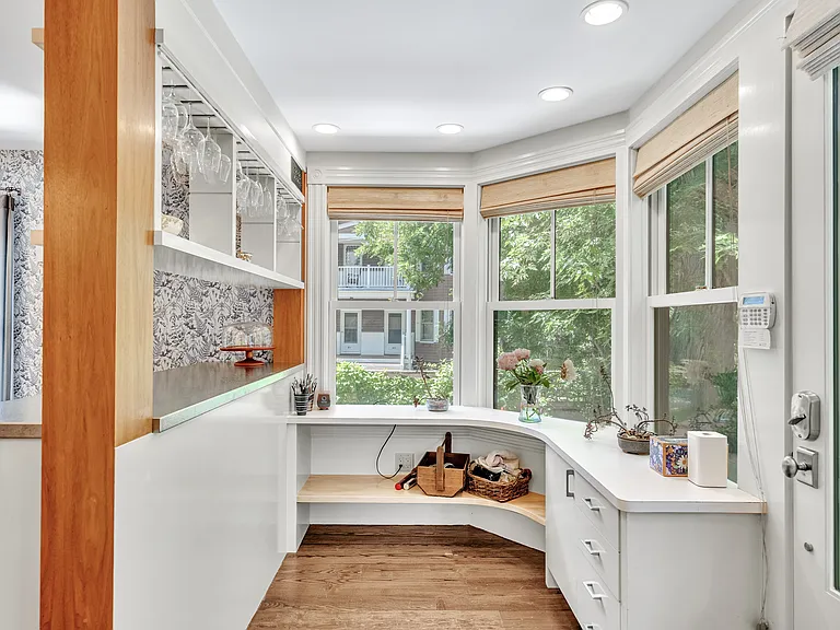 64 Gorham St #64 — Photo 12