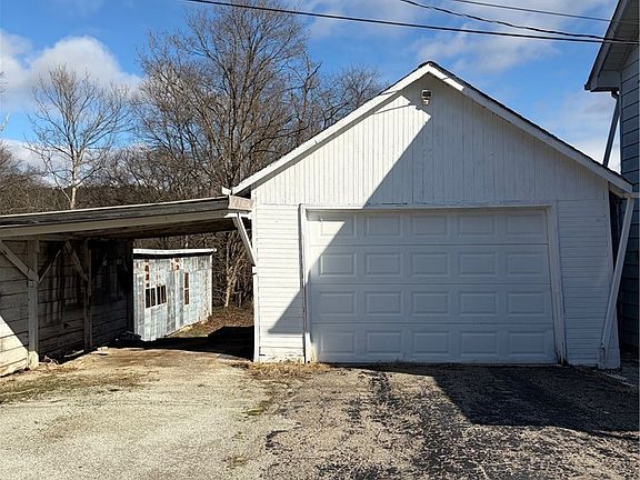 5th image of 2621 S Alexander Street