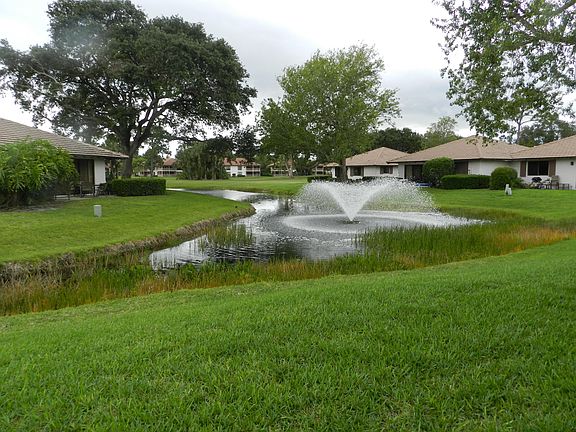 Home For Sale In Pga National