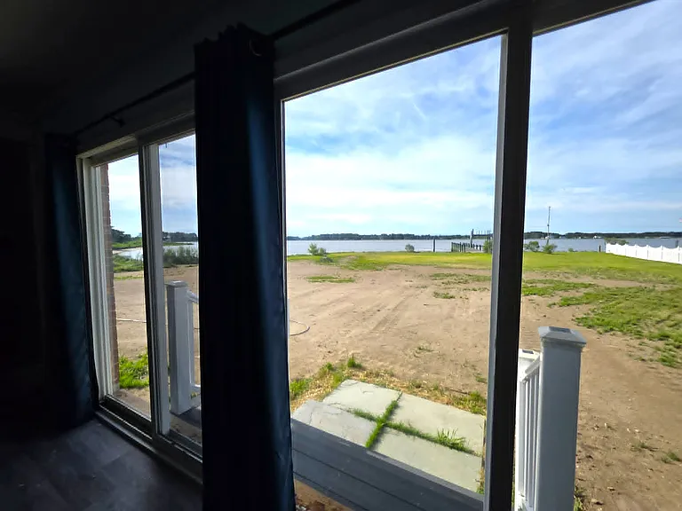 22931 Steele Dr — Photo 13