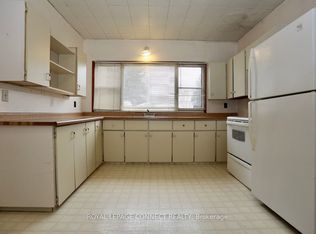 1775 Bowmanville Ave APT E, Clarington, ON L1C 6N4