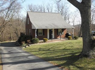 225 Verona Dr, Washington, PA 15301